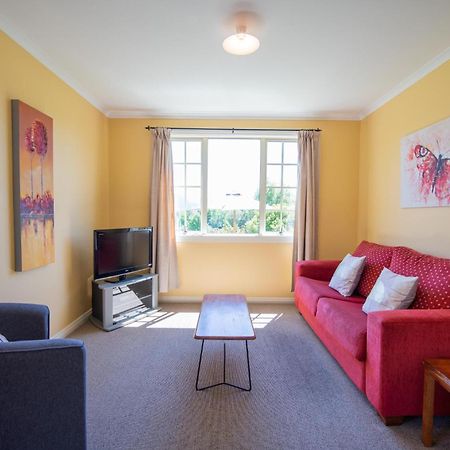 Blue Thistle Cottages Te Anau Rum bild